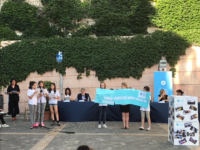 f7507163-5266-4ead-ad52-cfca03ad5061